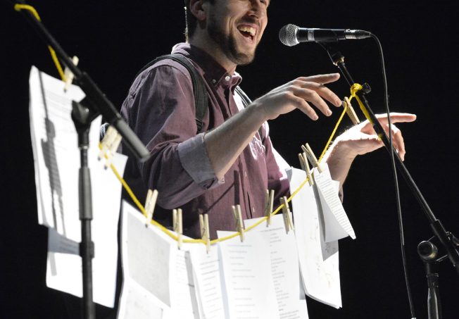 DAVID GOUDREAULT – AU BOUT DE TA LANGUE