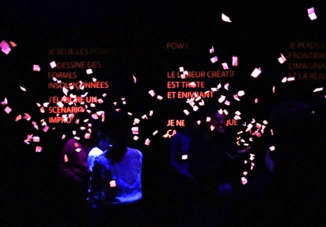 EXP(L)OSITION : SCÉNOGRAPHIE D’UN PARTY  
