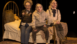 SORTIE CHIC EN FAMILLE – LES TROIS PETITS VIEUX QUI NE VOULAIENT PAS MOURIR