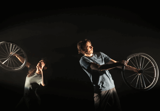 QUAND TU ME REGARDES 